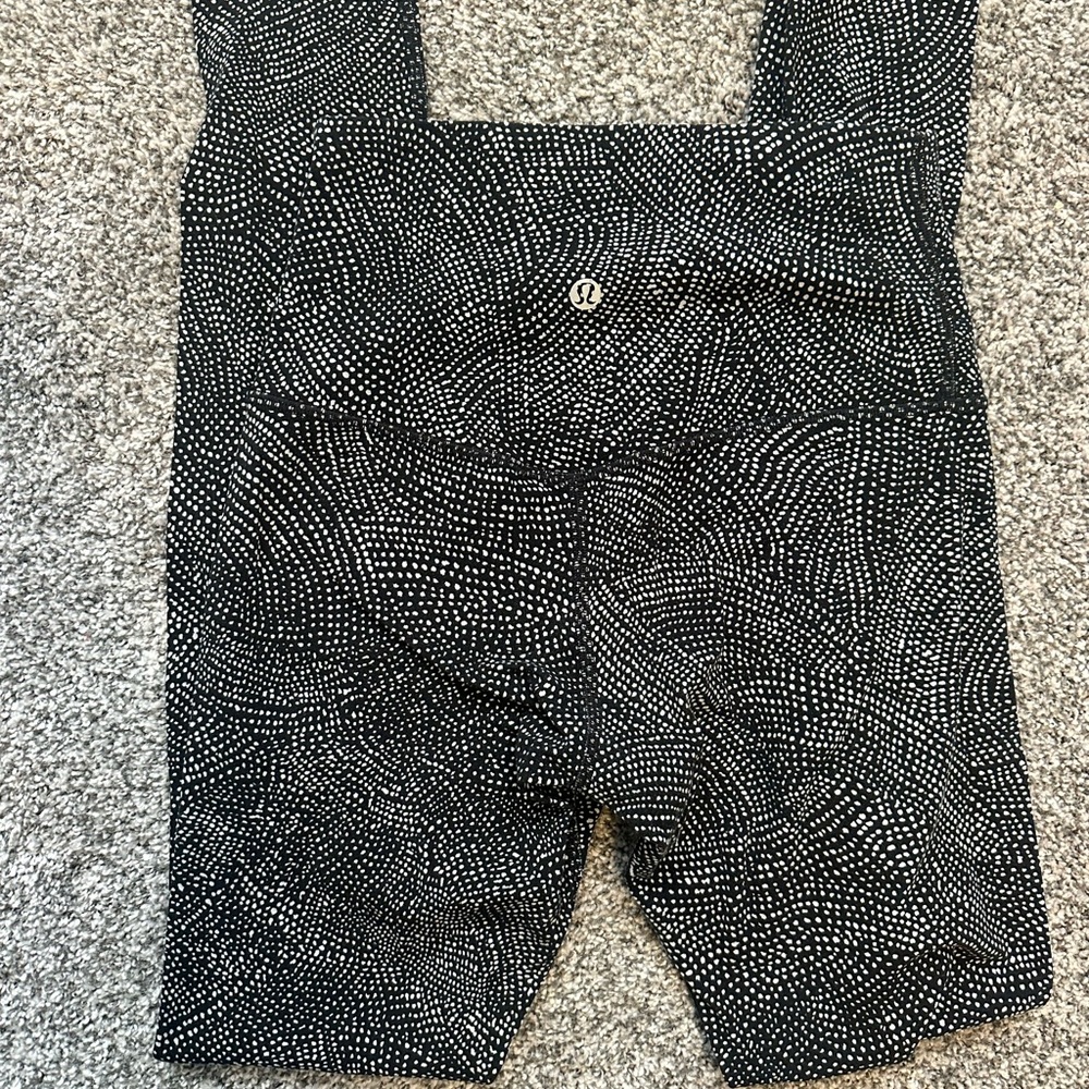 Lululemon Black and White dotted leggings
